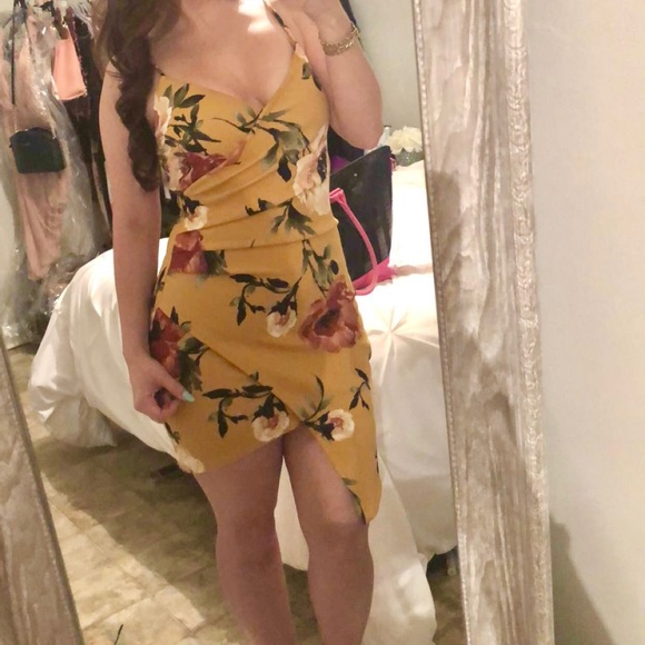 Floral mustard dress size small - Picture 5 of 5